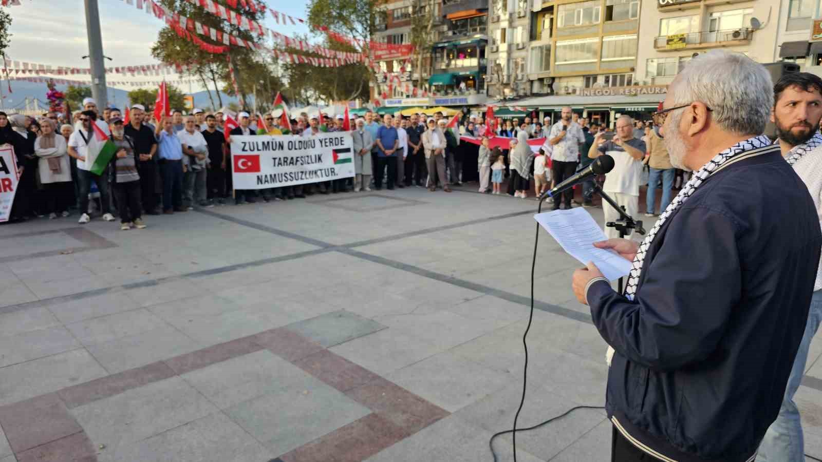 Bandırma’da Gazze’ye destek yürüyüşü
