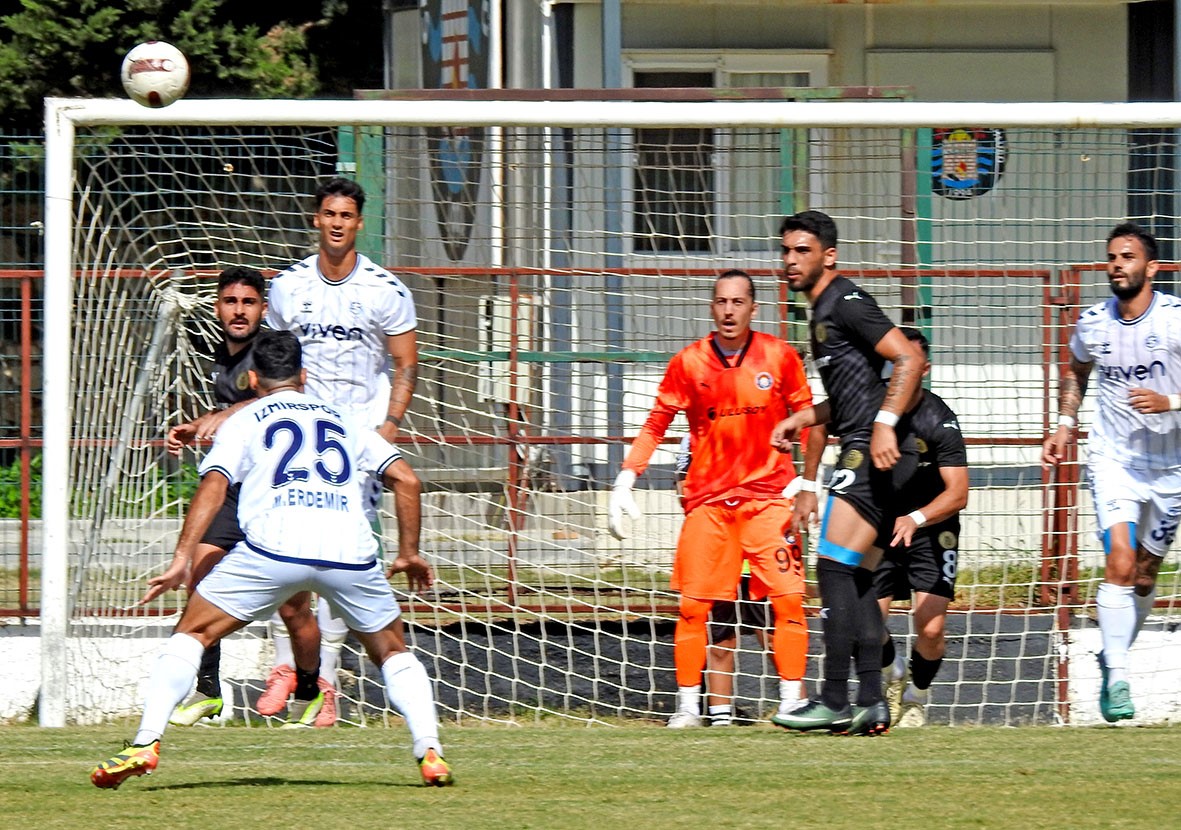 Çeşme Belediyespor lige mağlubiyetle başladı
