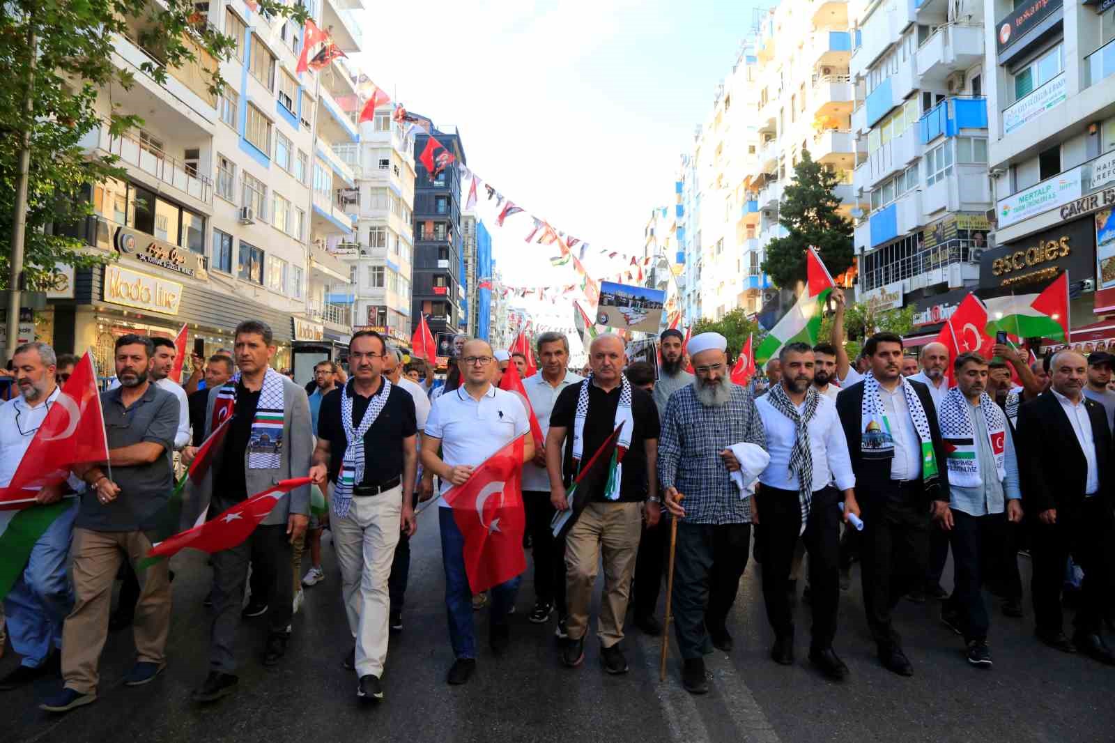 Antalya’da Filistin’e destek yürüyüşü
