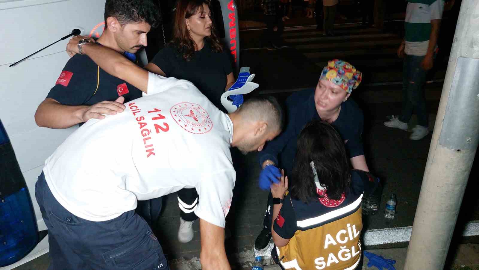 Samsun’da tramvay ambulansla çarpıştı: 4 sağlık çalışanı yaralandı
