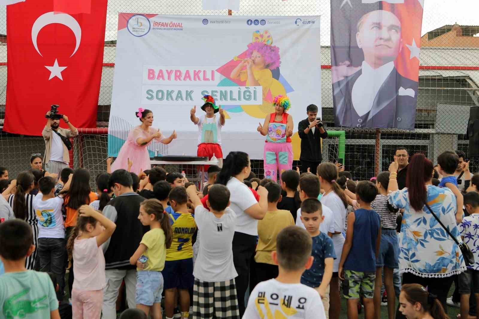 Bayraklı’da çocuklar mahalle şenliğinde doyasıya eğlendi
