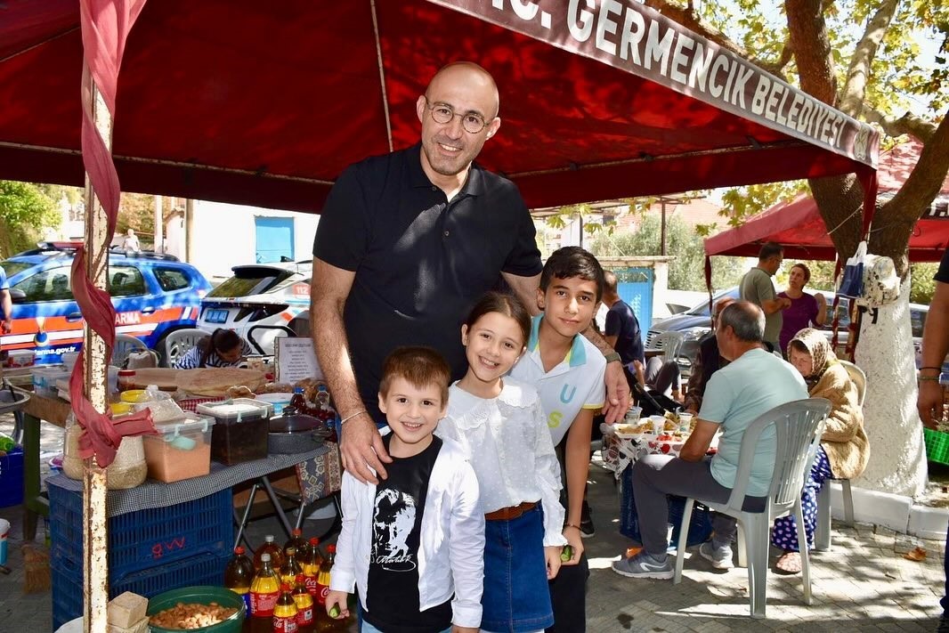 Başkan Zencirci, Selatin Organik Köy Pazarı’nda vatandaşlarla buluştu
