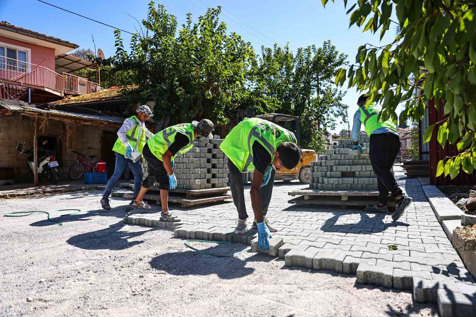 Denizli Büyükşehirde hedef 1 milyon metrekare beton parke taşı
