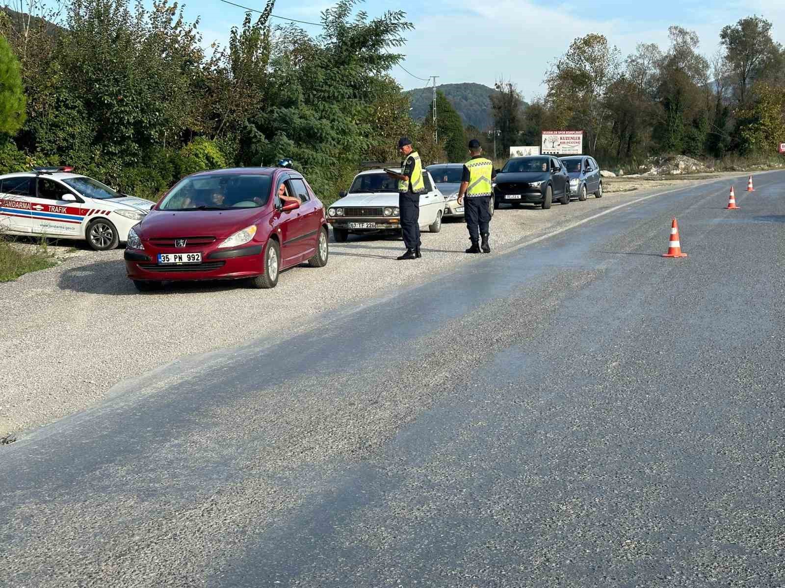 Alaplı’da motosiklet denetimleri aralıksız sürüyor
