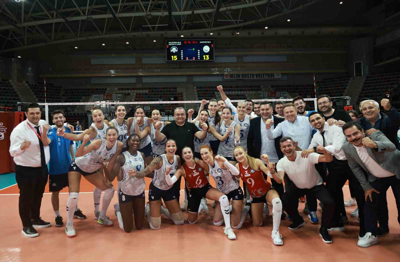 Keçiören Belediyesi Kadın Voleybol Takımı, galibiyetle başladı
