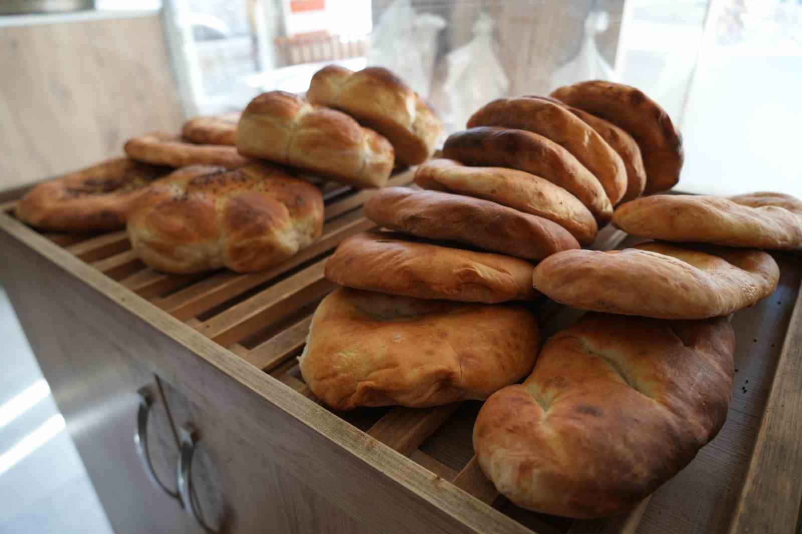 Bu fırında şehit ailelerine ekmek ücretsiz, gazilere ise yarı fiyatına
