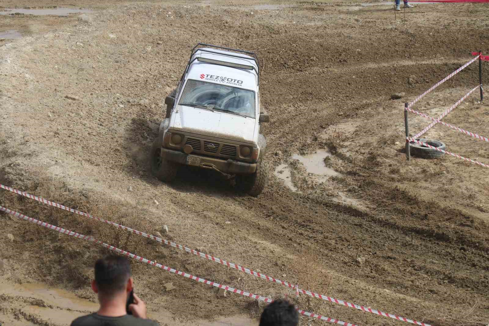 Babadağ’da Off-Road gösterileri nefes kesti
