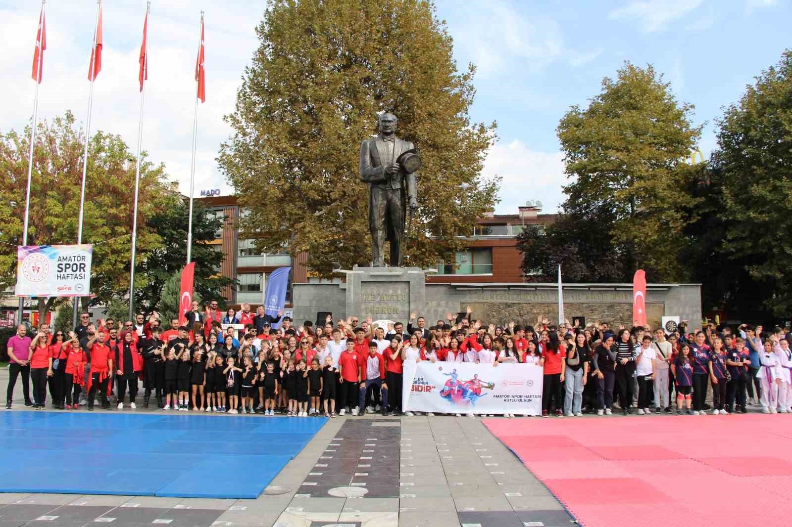 Düzce’de Amatör Spor Haftası yürüyüşle başladı
