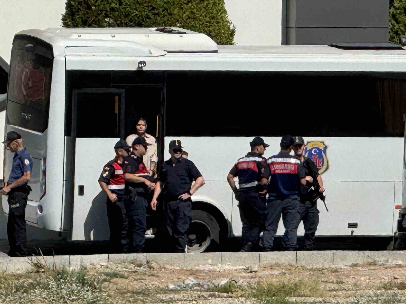 Çeyiz parası için çalışan Merve’nin pişmanlık göstermeyen katillerine ceza yağdı
