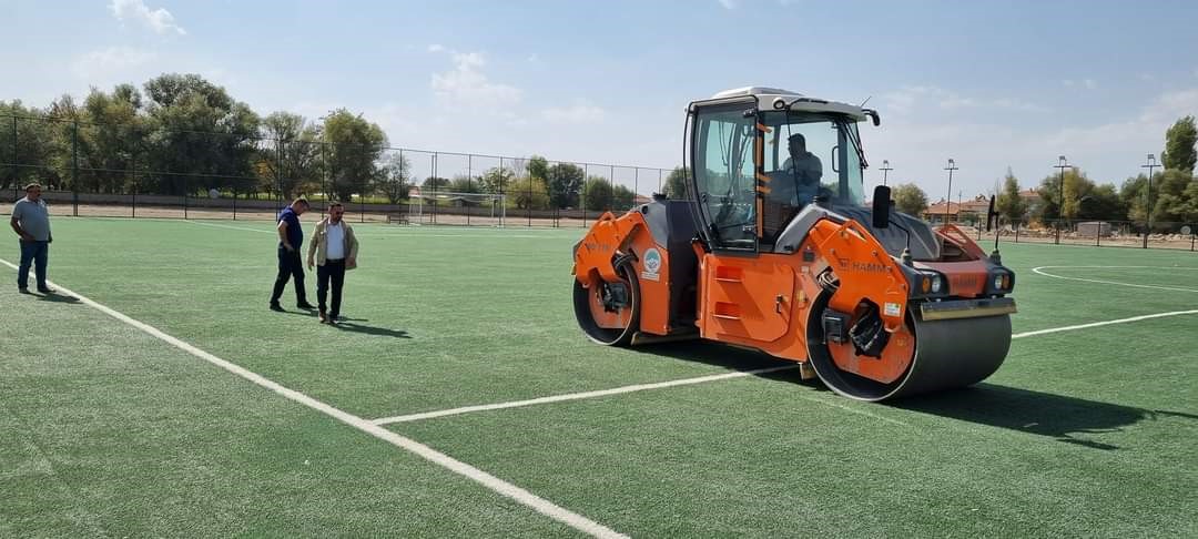 Sindelhöyük Stadı’nda zemin düzeltme çalışmaları başladı
