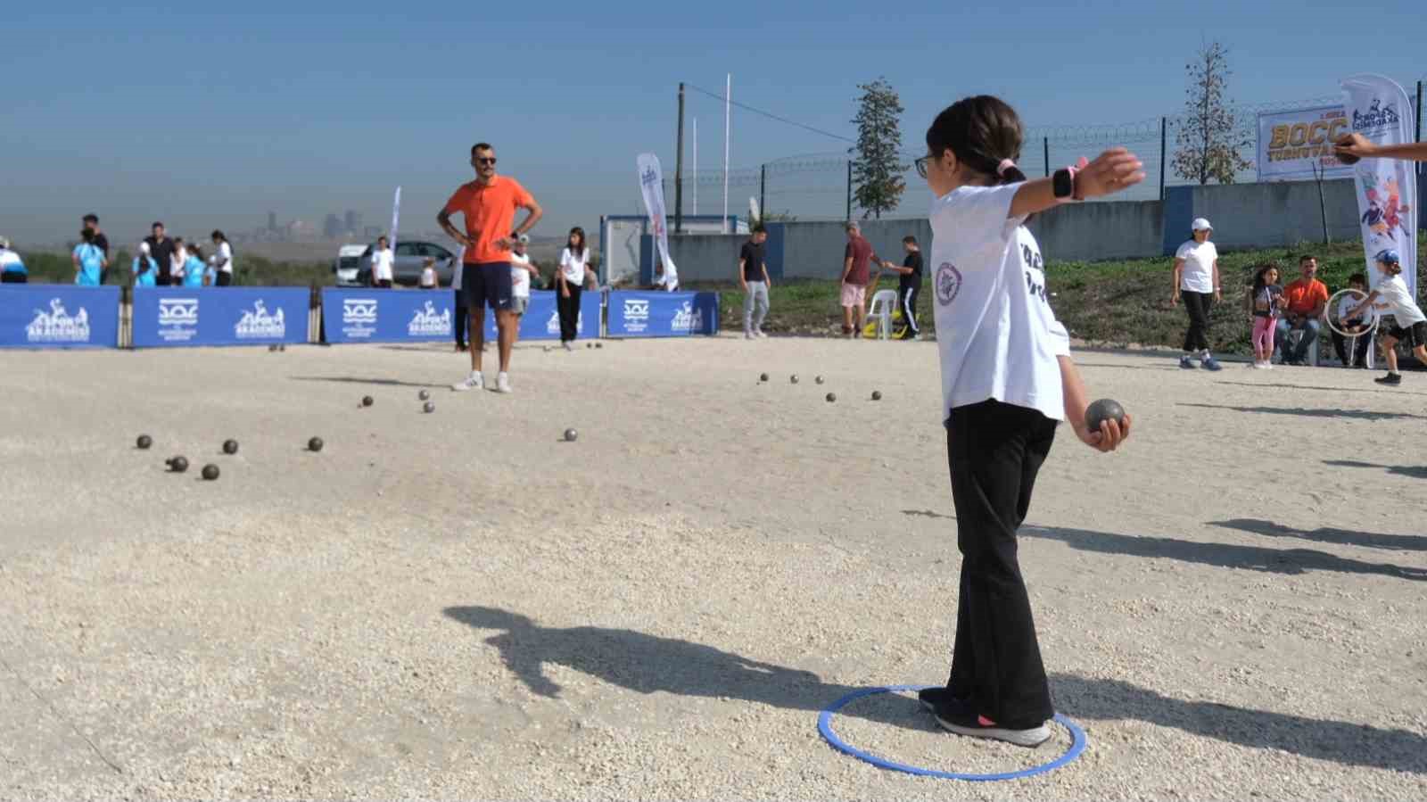 1. Bocce Turnuvası’nda kıyasıya bir mücadele yaşandı
