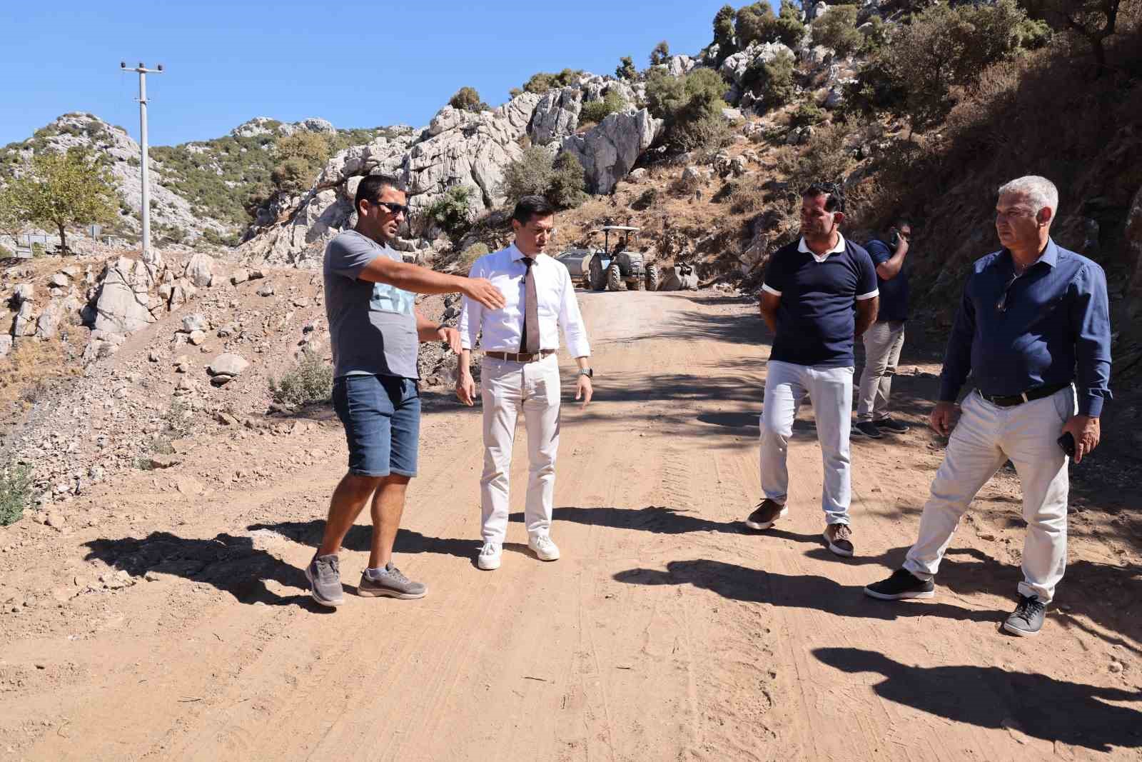 Selimiye’de yol çalışmaları devam ediyor
