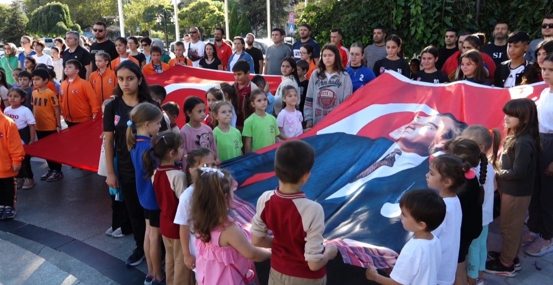 Kırklareli’nde Amatör Spor Haftası yürüyüşle başladı
