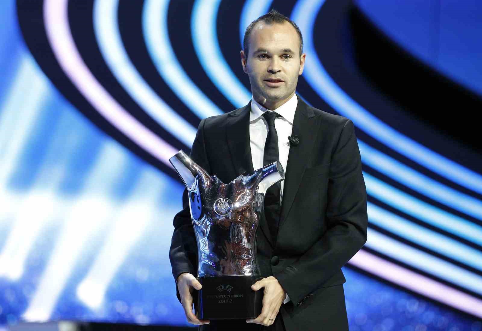 Andres Iniesta, futbolu bıraktığını açıkladı
