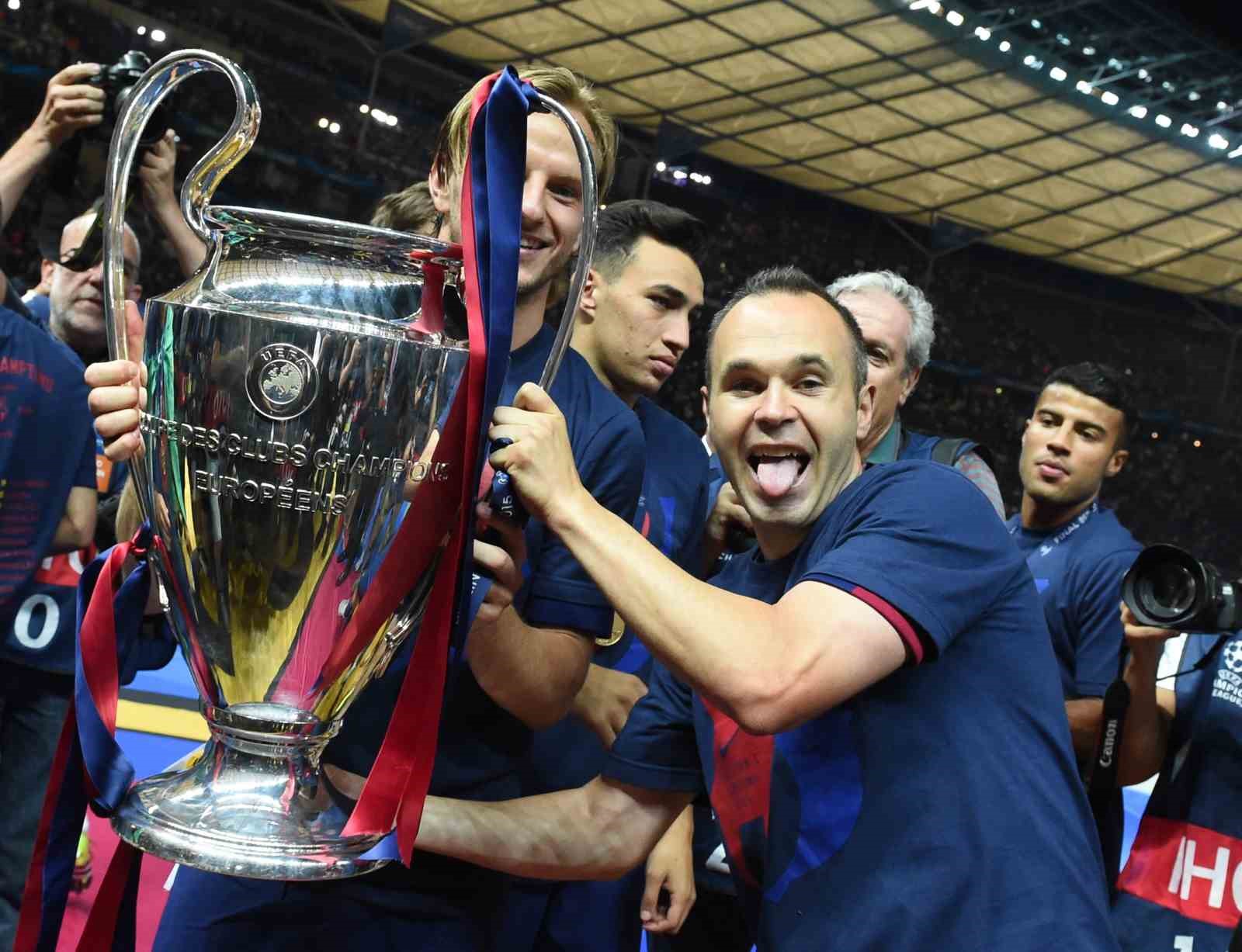 Andres Iniesta, futbolu bıraktığını açıkladı
