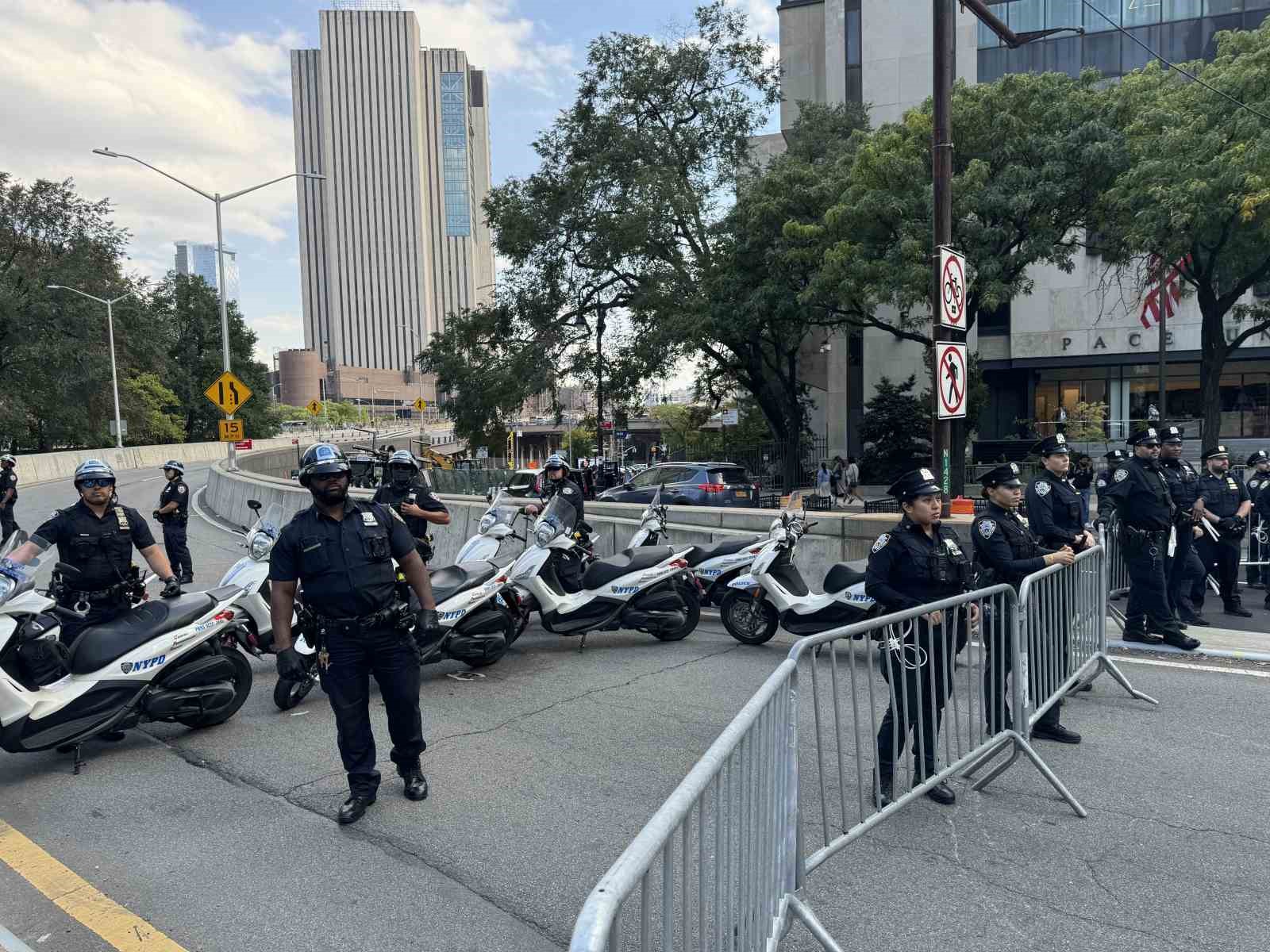 New York’ta binlerce Filistin yanlısı, İsrail saldırılarını 1. yılında protesto etti
