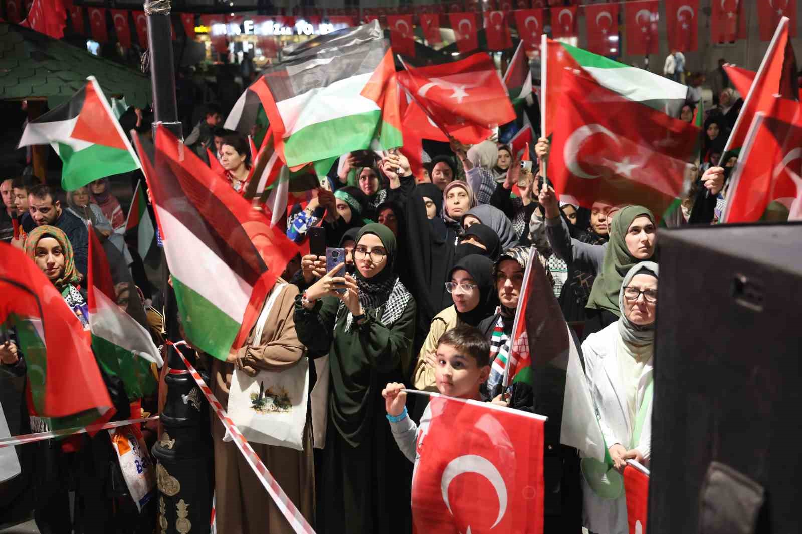 Elazığ’da Filistin’e destek mitingi düzenlendi
