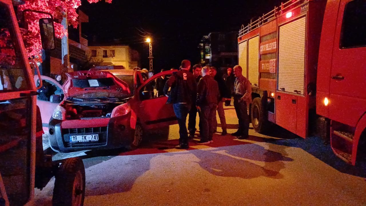 Çorum’da park halindeki araç kundaklandı
