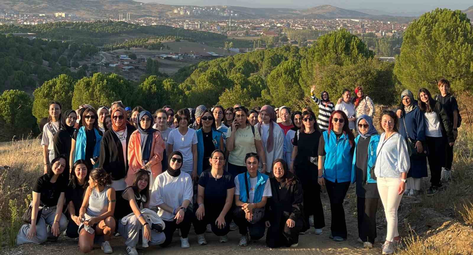 Kula Gençlik Kampı, diyabetli gençleri ve annelerini misafir etti
