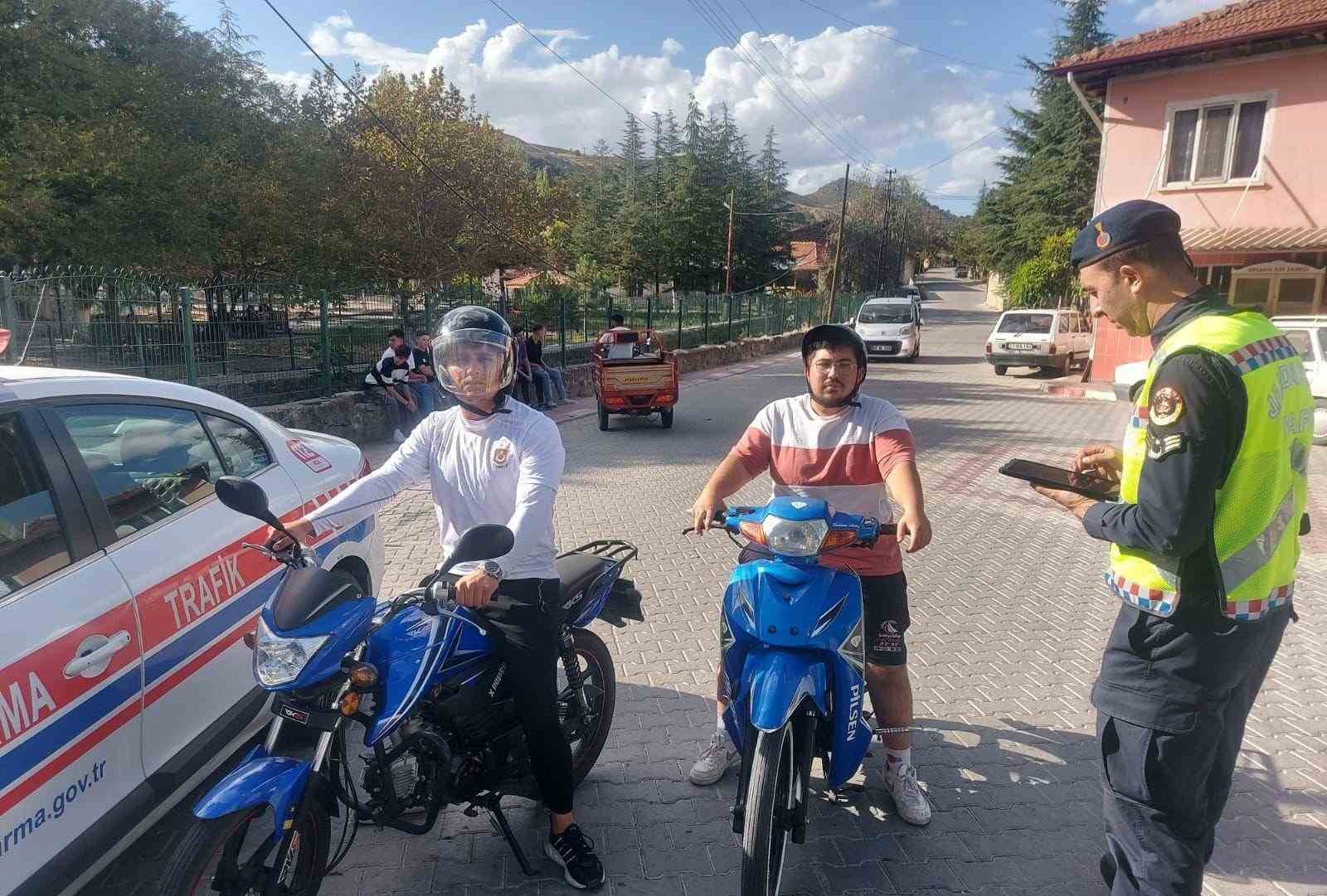 Kütahya’da jandarmadan motosiklet denetimi
