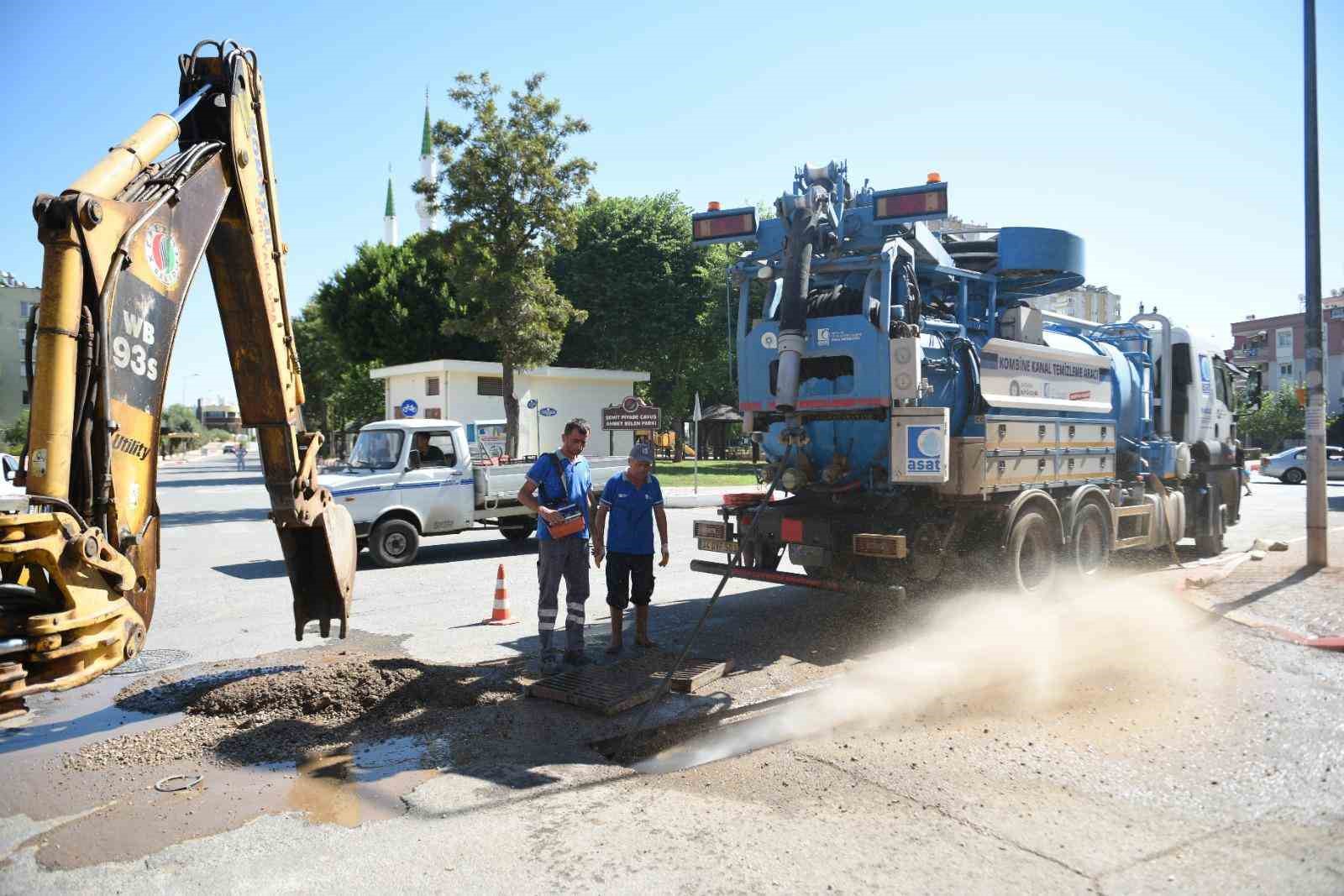 Kepez’de su baskınlarına karşı etkin mücadele
