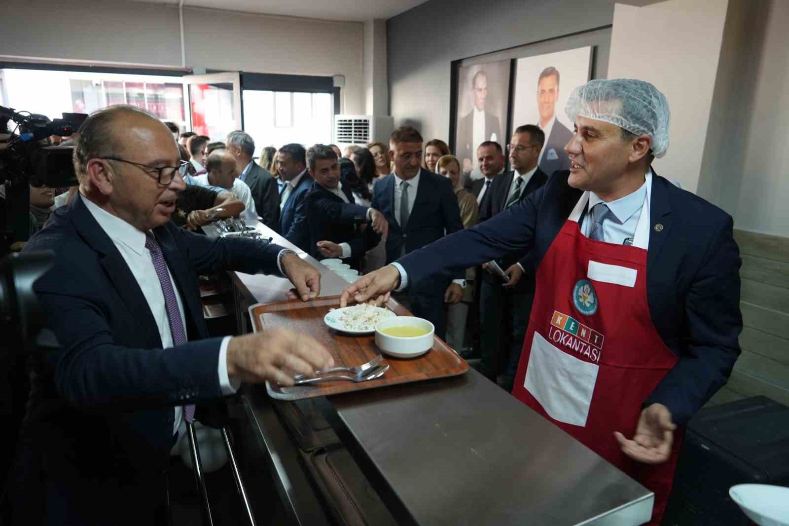 Manisa’da miting gibi ’Kent Lokantası’ açılışı
