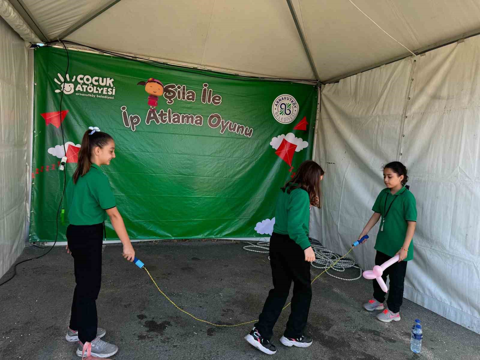 Arnavutköy’de Geleneksel Oyun ve Oyuncaklar festivali renkli görüntüler oluşturdu
