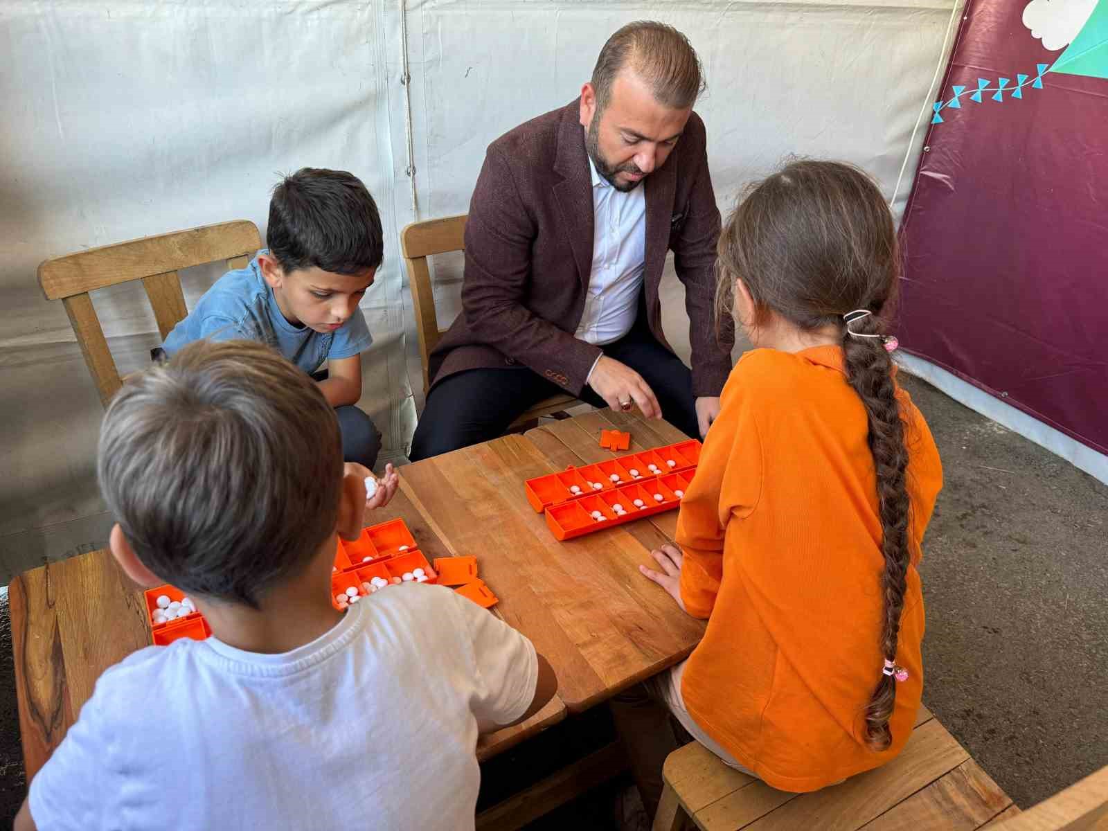 Arnavutköy’de Geleneksel Oyun ve Oyuncaklar festivali renkli görüntüler oluşturdu
