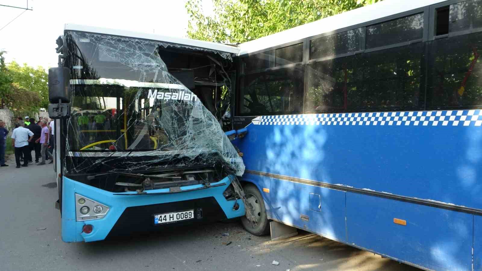 Malatya’da belediye otobüsü ile öğrenci servisi çarpıştı: 25 yaralı
