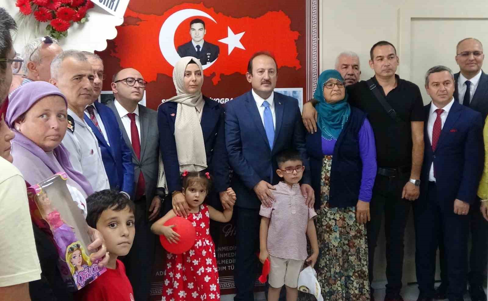 Şehidin ismi verilen kütüphanede konuşan eşi: 