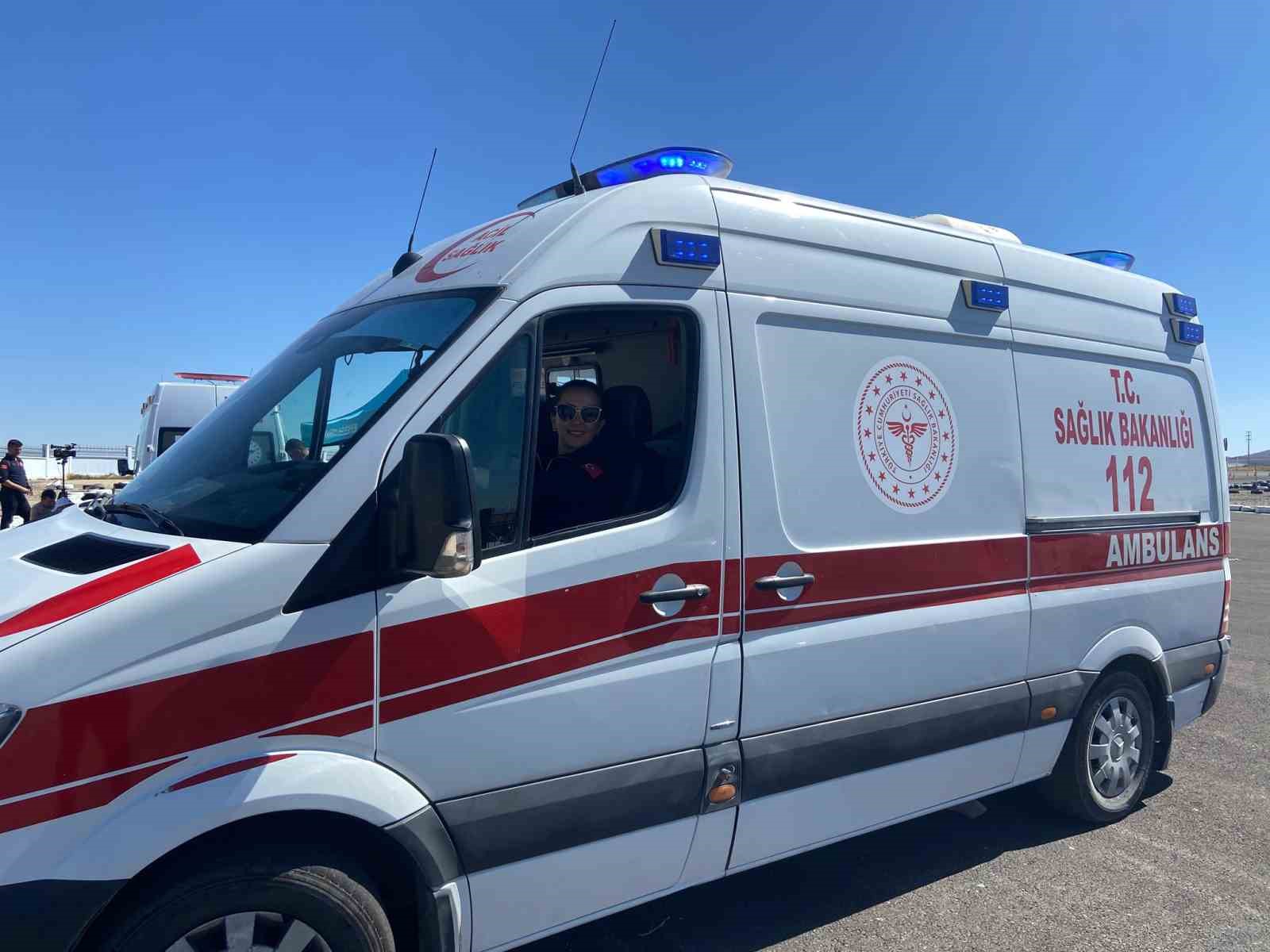 Karaman’da acil tıp teknisyenleri ile paramedik personel de ambulans kullanabilecek
