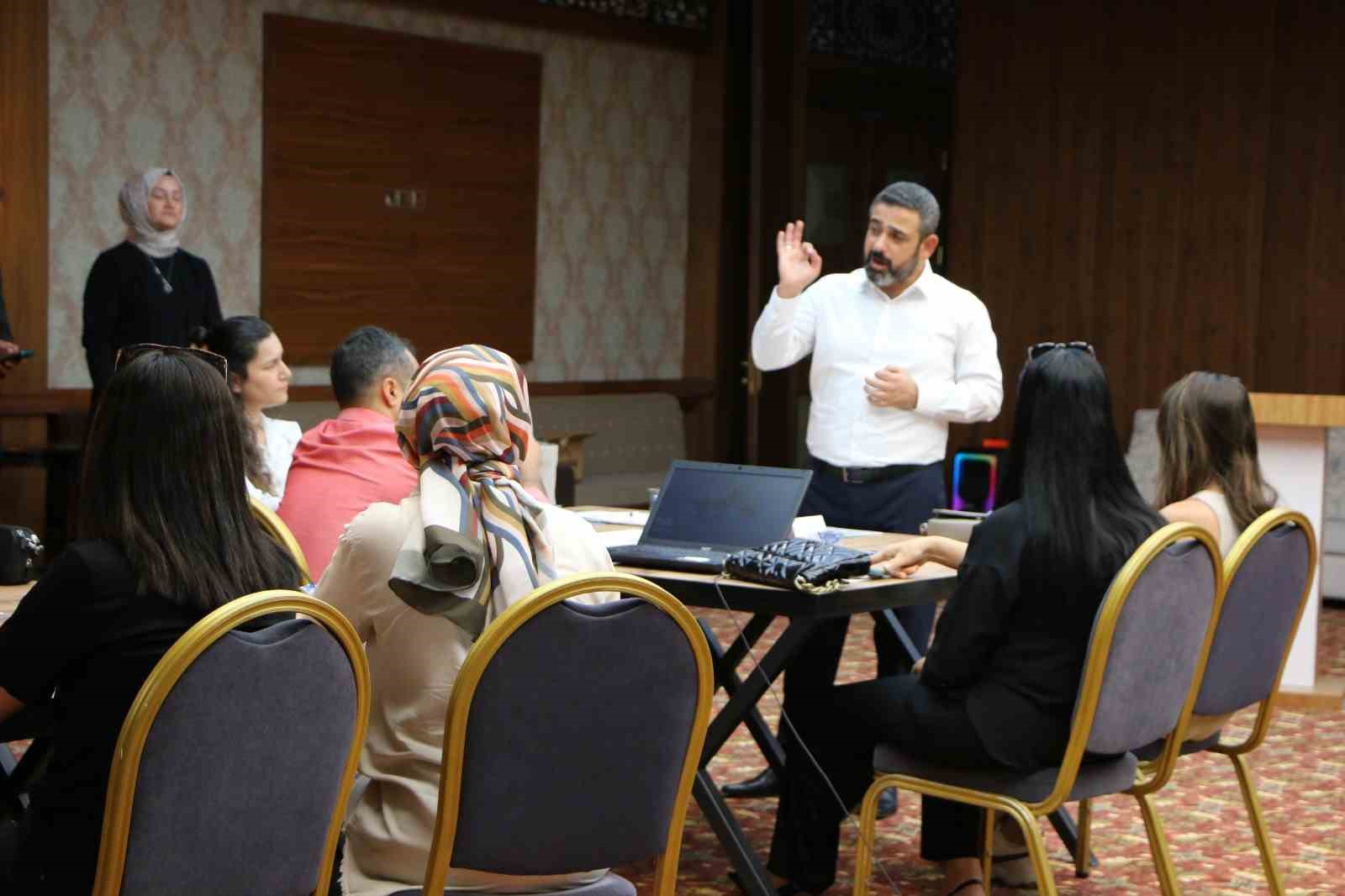 Şanlıurfa Milli Eğitim Müdürlüğü’nden sosyal medya çalıştayı
