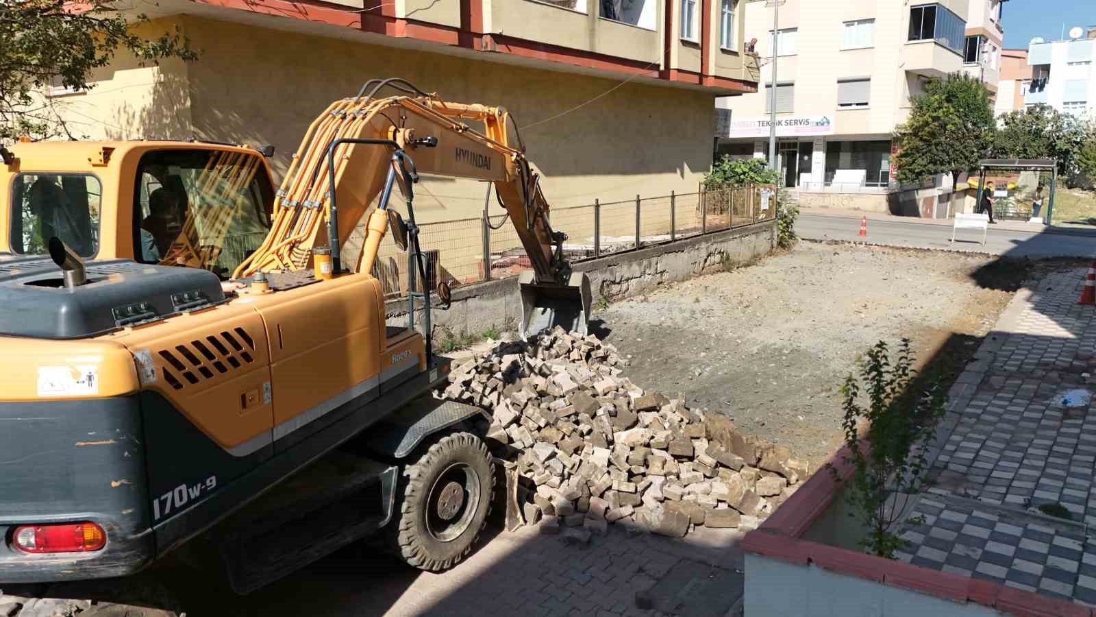 Darıca’da kış öncesi yollarda hummalı çalışma
