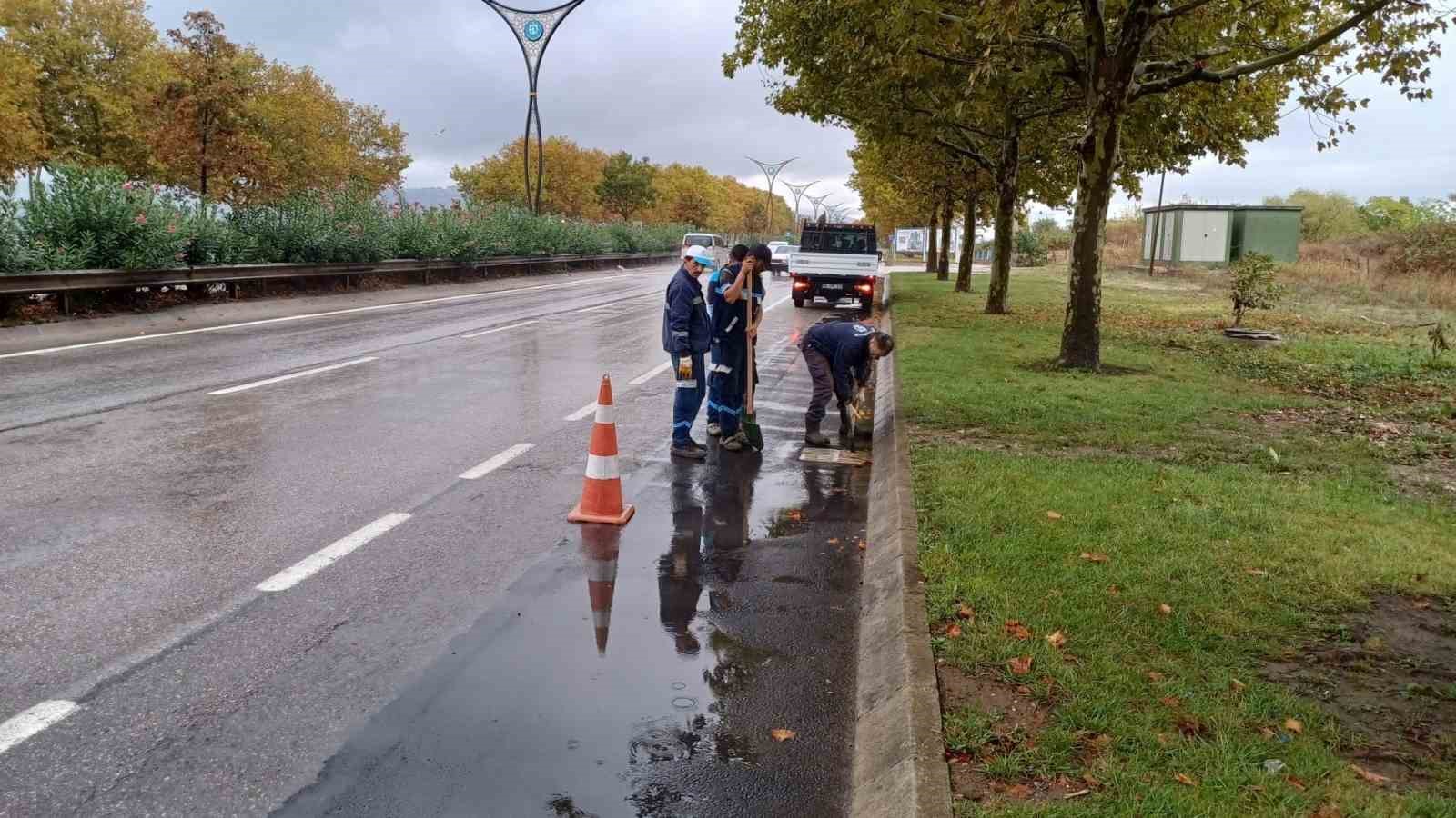 Ani yağışlara karşı mazgal ve menfez temizliği
