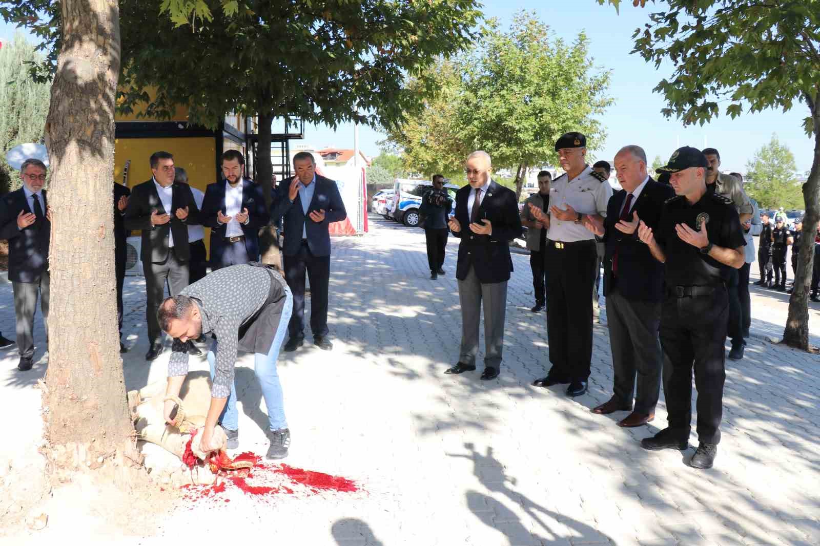 Denizli’de jandarma ve polisin 141 yeni aracı hizmete alındı
