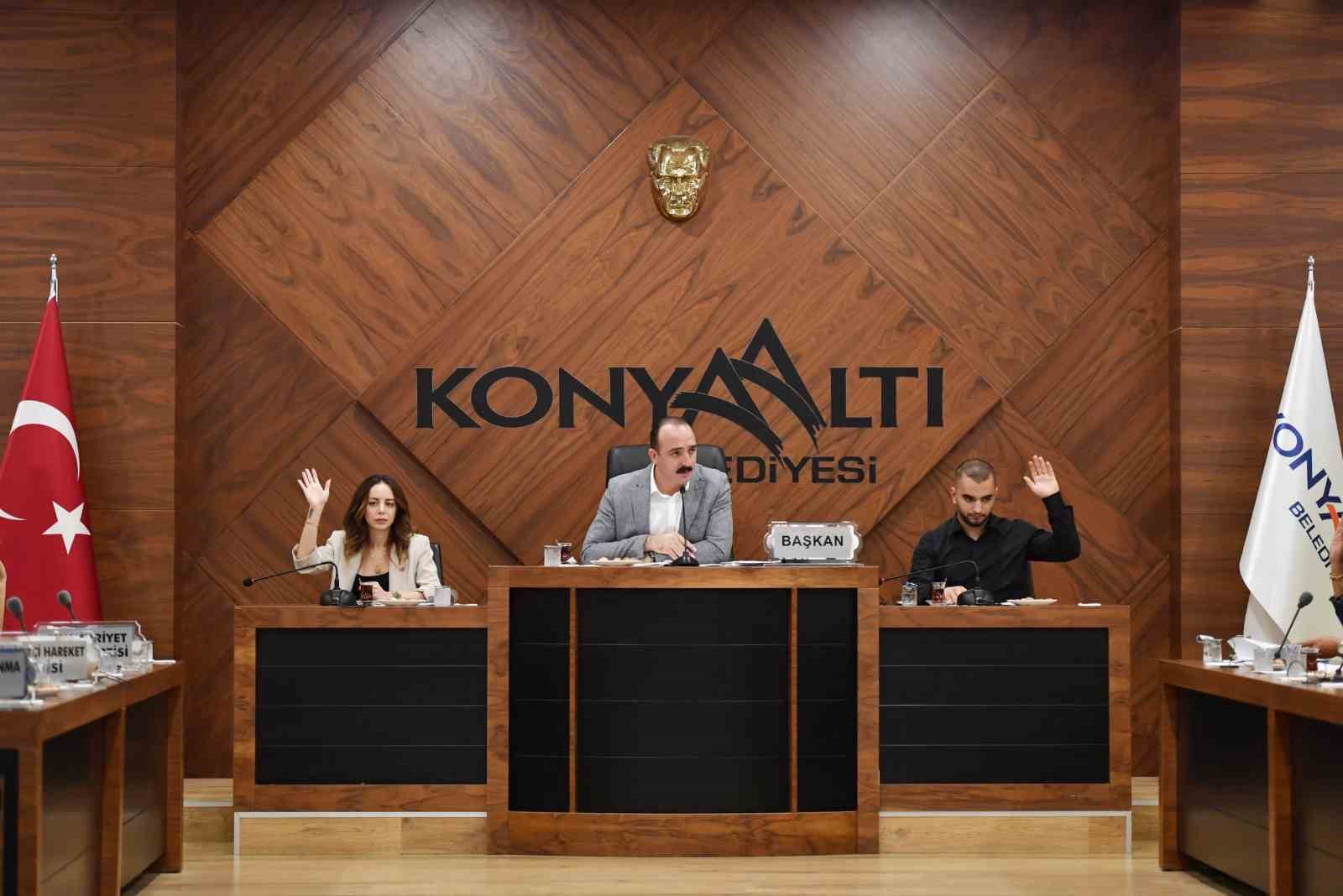 Konyaaltı Belediyesi 2025 yılı bütçesi 2 milyar 700 milyon TL olarak belirlendi
