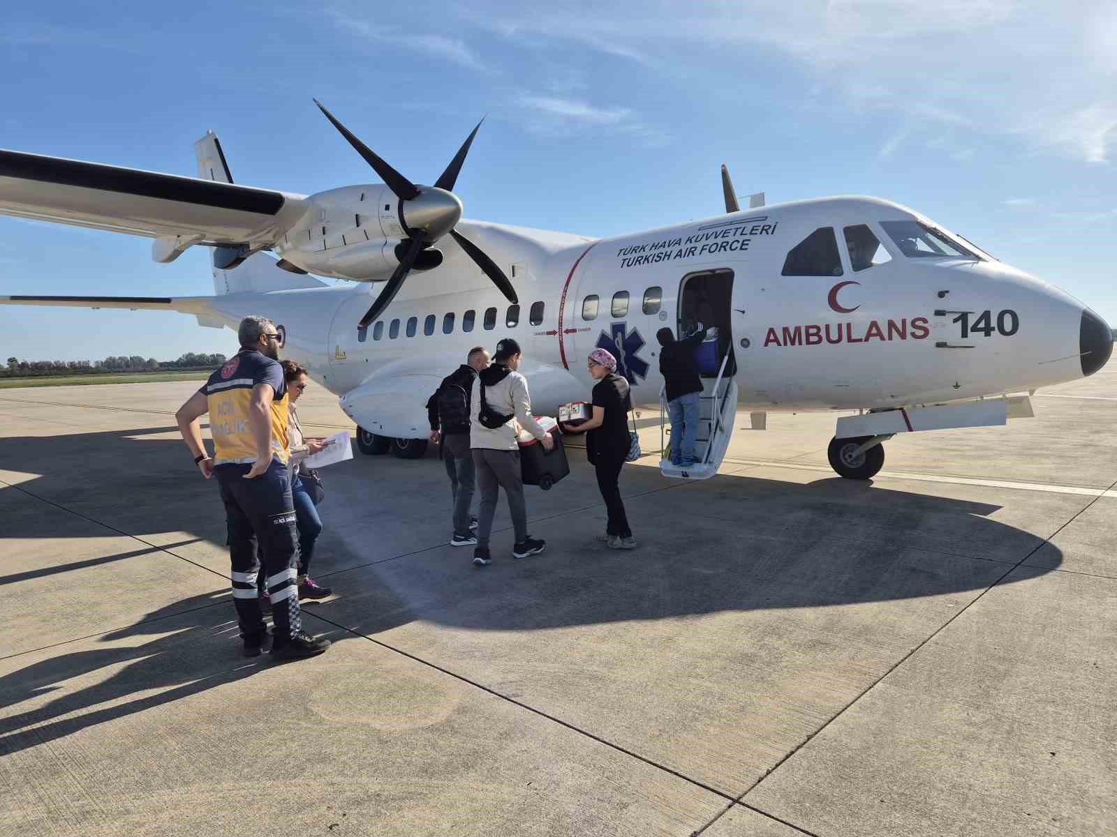 Acil organ nakli bekleyen hasta için Hava Kuvvetleri’nin ambulans uçağı devreye girdi
