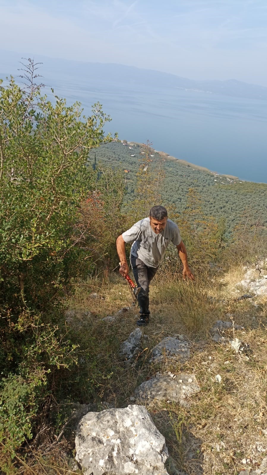 Kaçak kazı yapanlar muhtara takıldı
