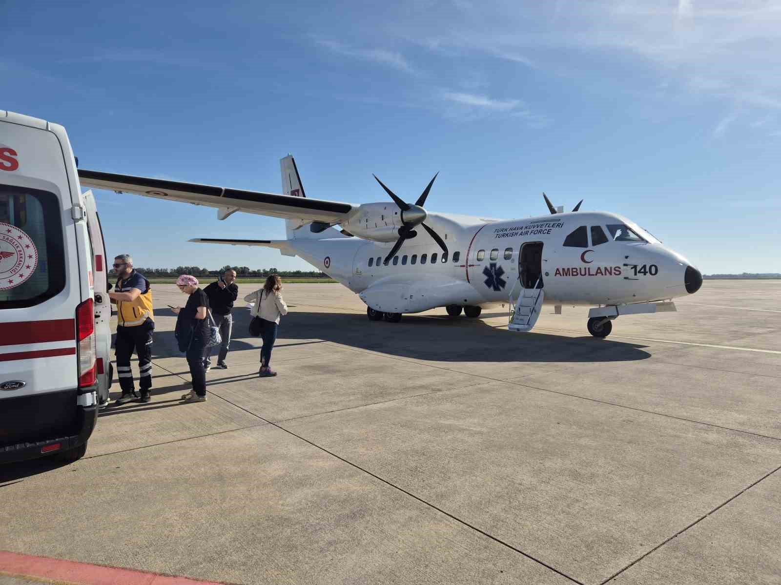 Hava Kuvvetlerine ait ambulans uçak organ nakli bekleyen hasta için havalandı
