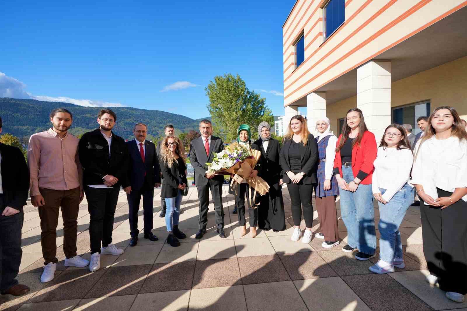 Milli Eğitim Bakanı Tekin, Bosna Hersek’te
