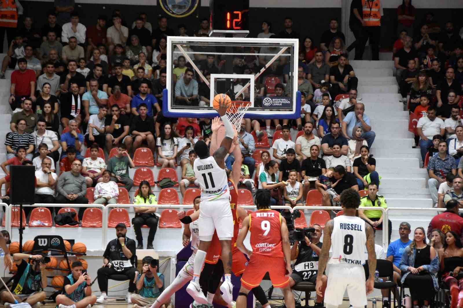 FIBA Şampiyonlar Ligi: Aliağa Petkimspor: 77 - Filou Oostende: 74
