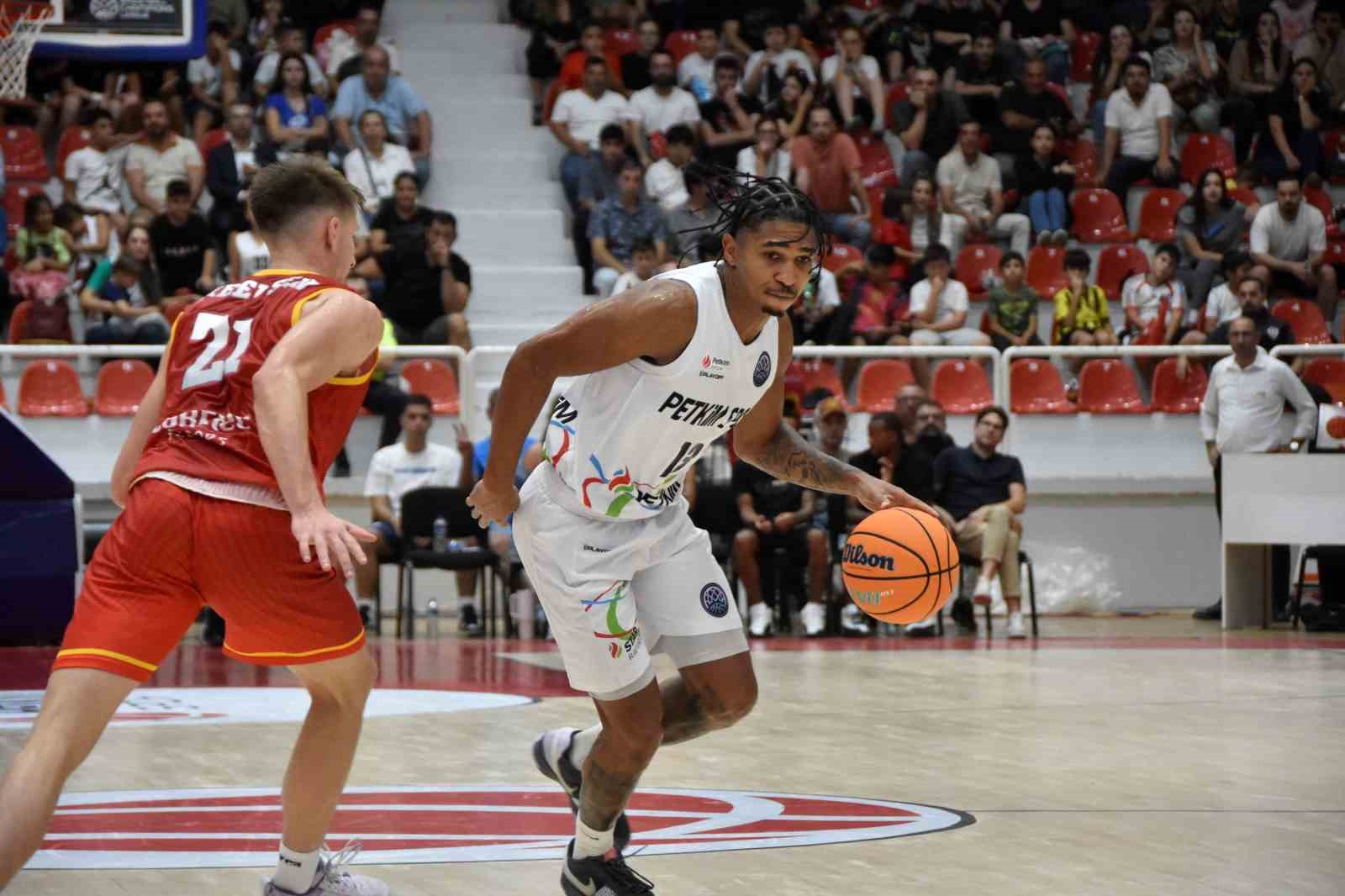 FIBA Şampiyonlar Ligi: Aliağa Petkimspor: 77 - Filou Oostende: 74
