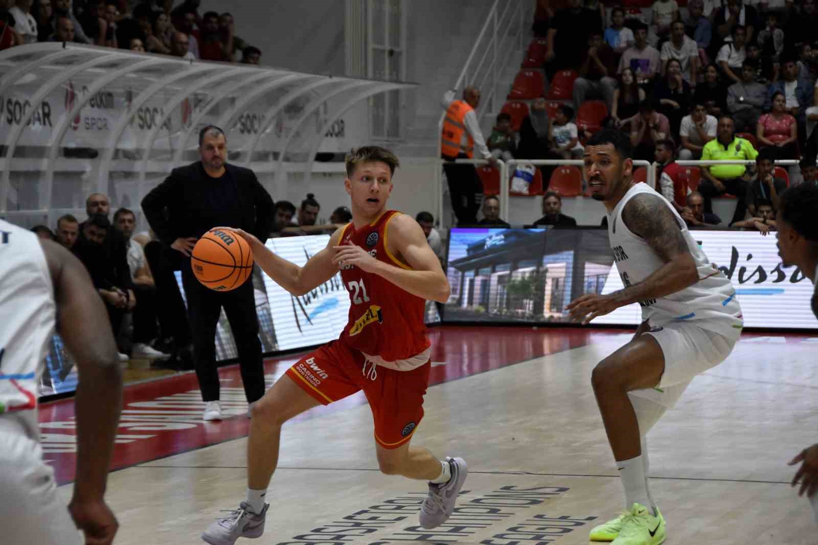 FIBA Şampiyonlar Ligi: Aliağa Petkimspor: 77 - Filou Oostende: 74
