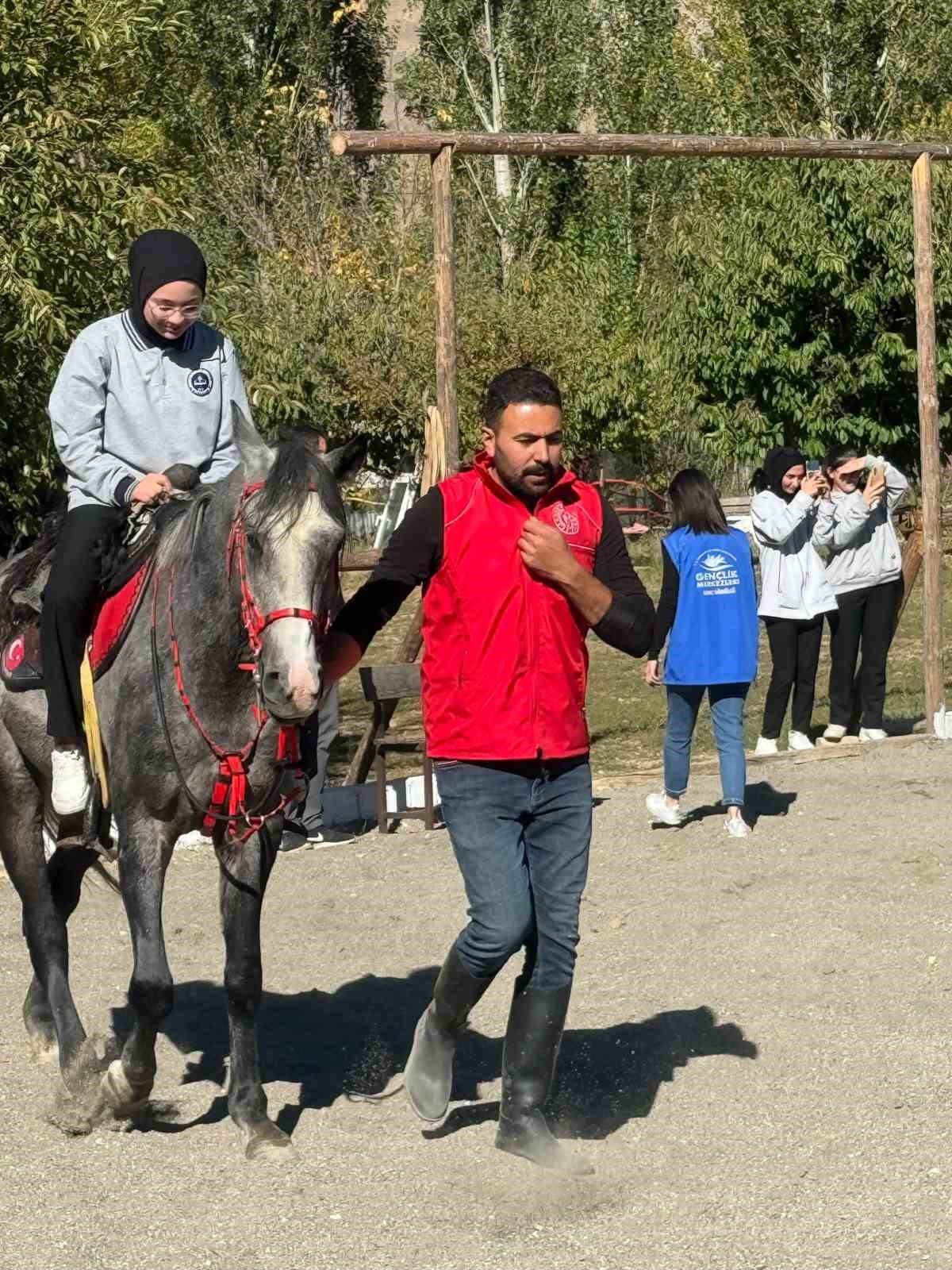 Dünya Kız Çocukları Günü’nde öğrenciler unutulmaz bir gün yaşadılar
