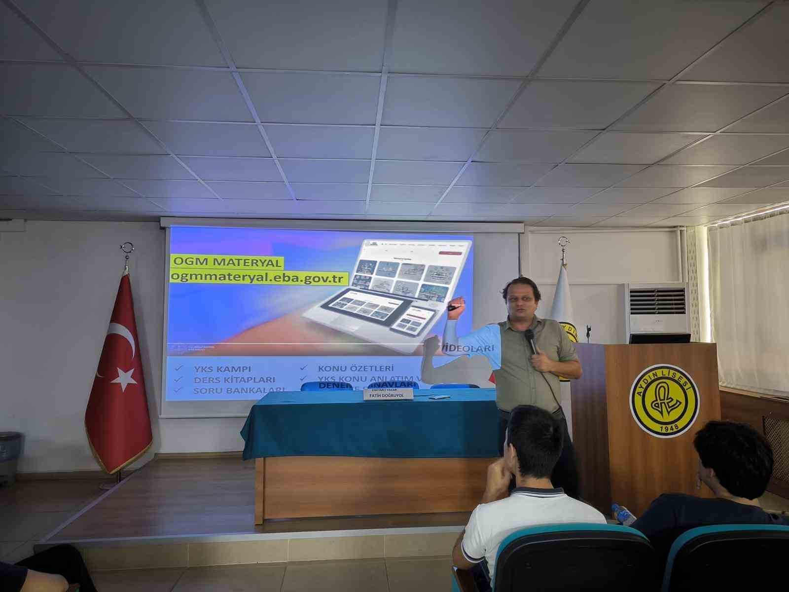 Aydın Lisesi’nde ’Kampüse Giden Yol’ konulu seminer düzenlendi
