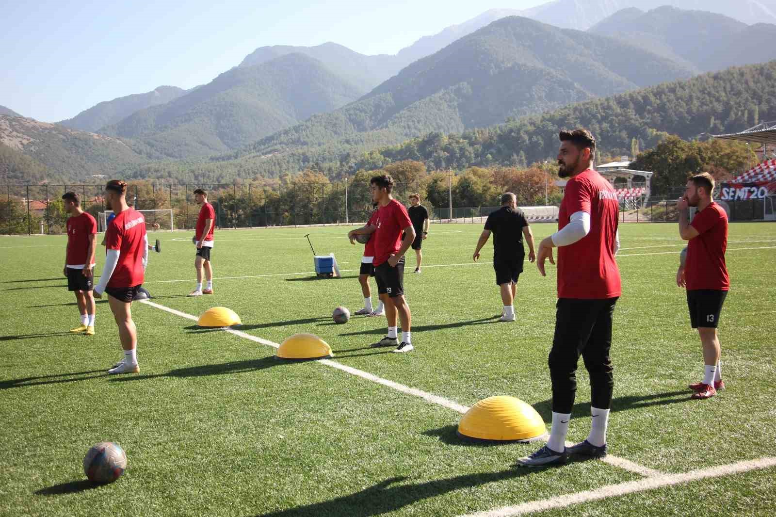 Denizli İdmanyurdu, Sandıklı deplasmanına hazırlanıyor
