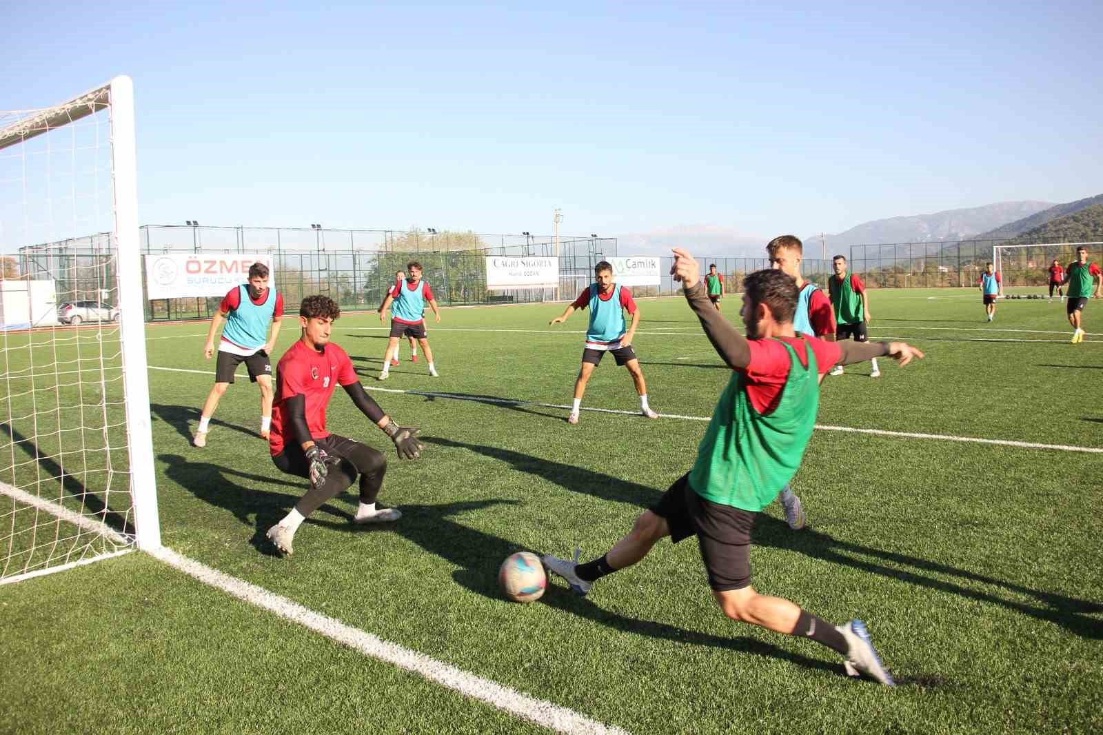 Denizli İdmanyurdu, Sandıklı deplasmanına hazırlanıyor
