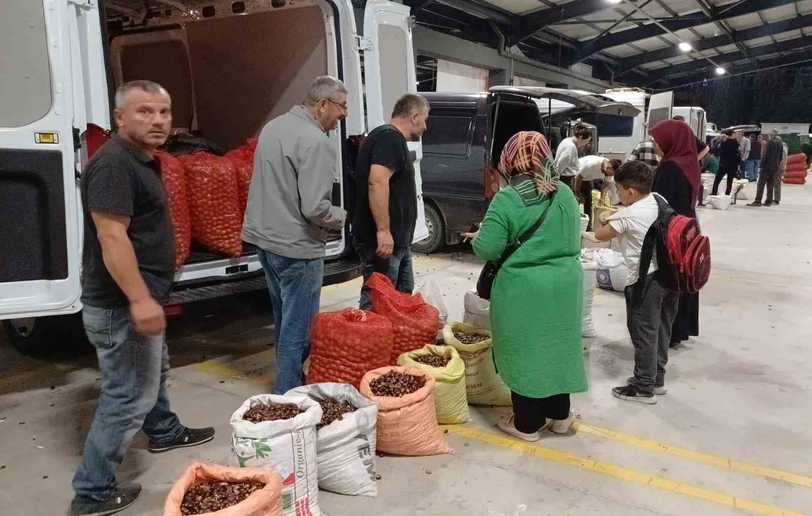 Kilosu 200 lira, kapış kapış satılıyor
