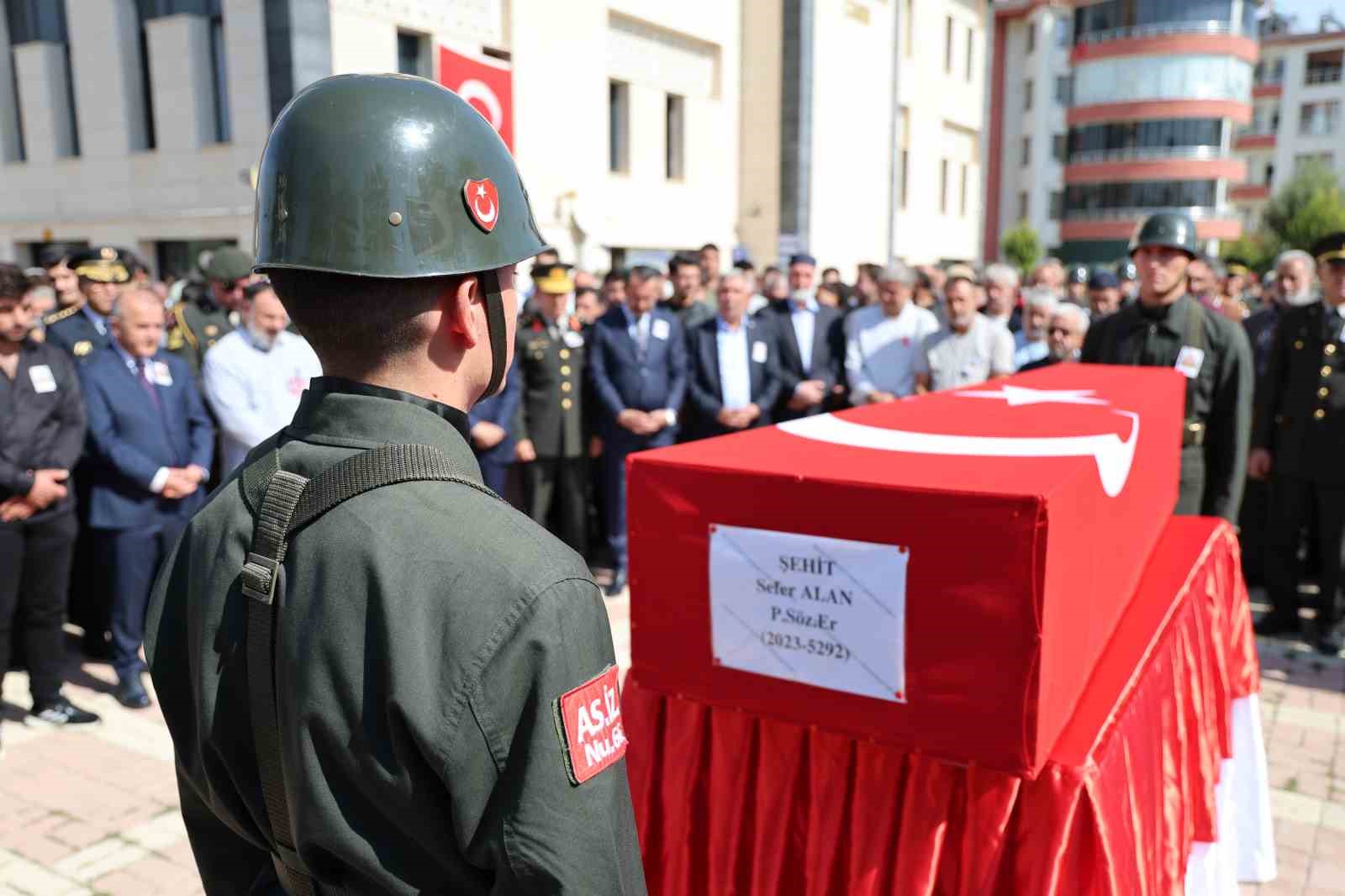 Şehit Alan son yolculuğuna uğurlandı
