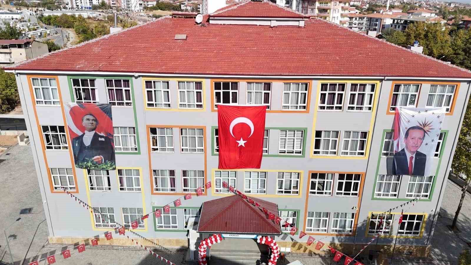 Malatya’da tamamlanan okulun açılışı yapıldı
